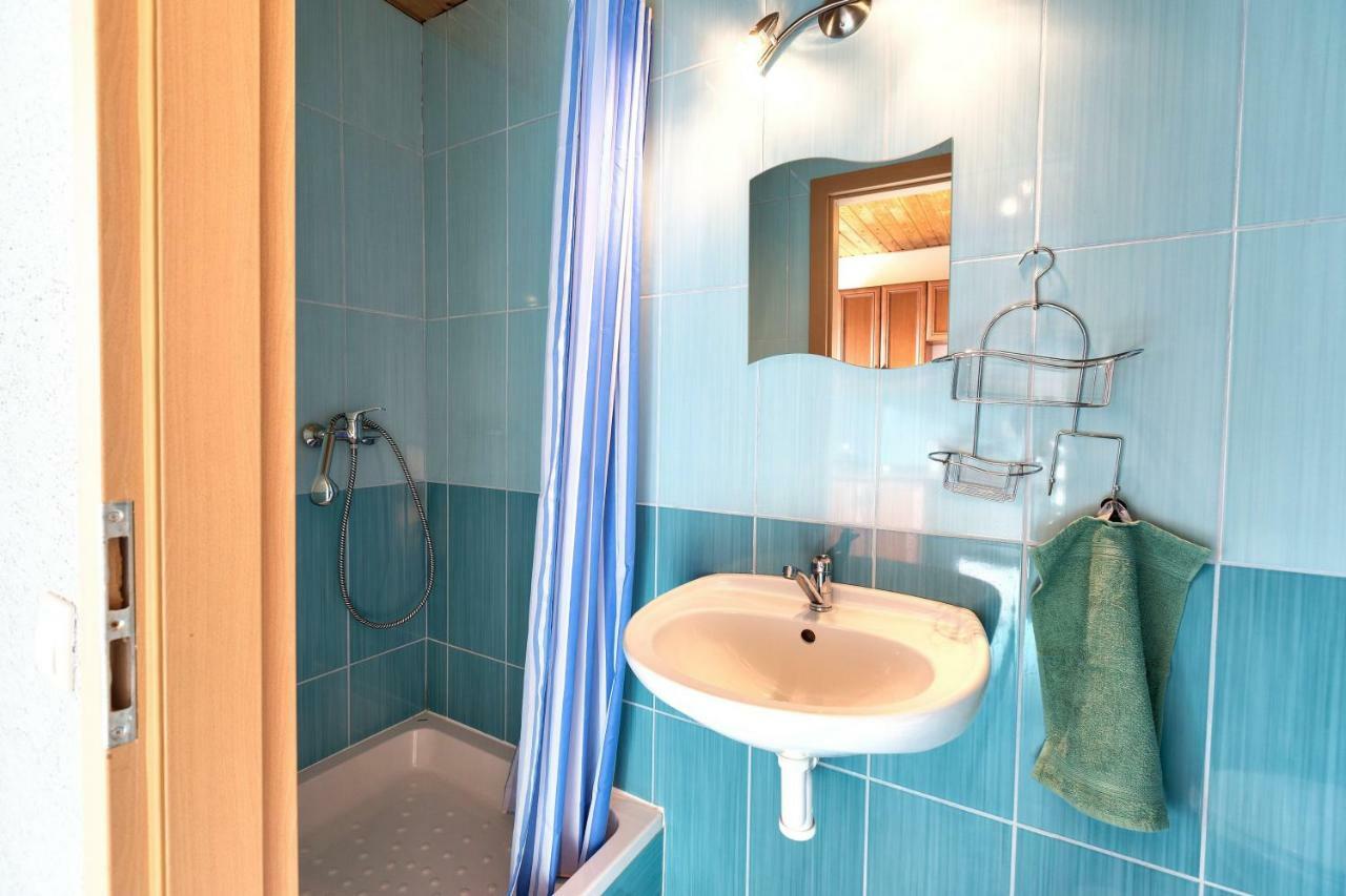 Apartmánový dom RED Hotel Podhájska Exterior foto