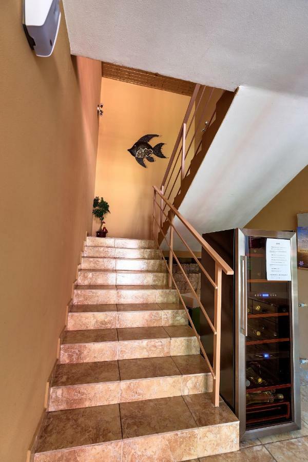 Apartmánový dom RED Hotel Podhájska Exterior foto