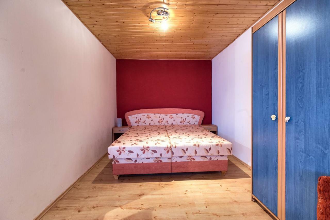 Apartmánový dom RED Hotel Podhájska Exterior foto