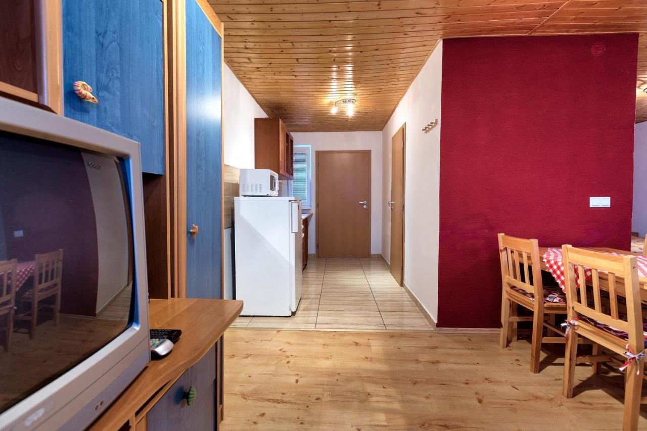 Apartmánový dom RED Hotel Podhájska Exterior foto